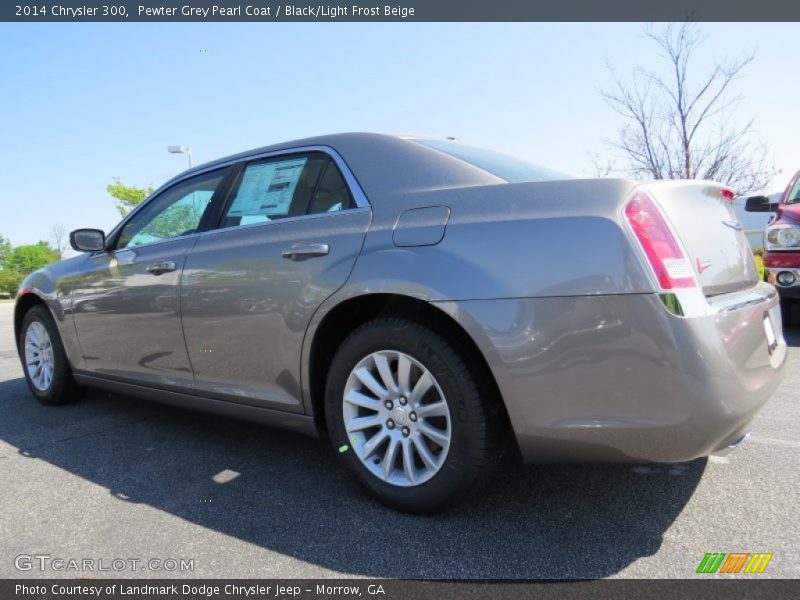 Pewter Grey Pearl Coat / Black/Light Frost Beige 2014 Chrysler 300