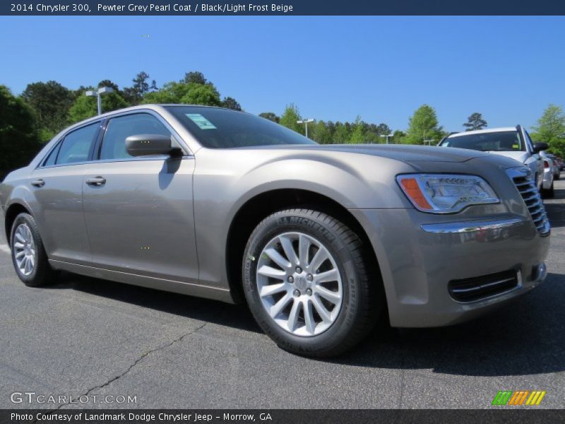 Pewter Grey Pearl Coat / Black/Light Frost Beige 2014 Chrysler 300