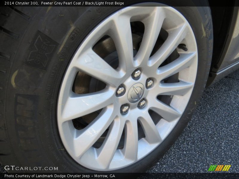 Pewter Grey Pearl Coat / Black/Light Frost Beige 2014 Chrysler 300