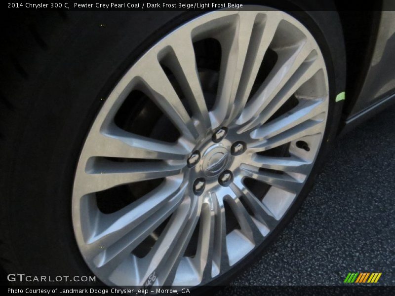 Pewter Grey Pearl Coat / Dark Frost Beige/Light Frost Beige 2014 Chrysler 300 C