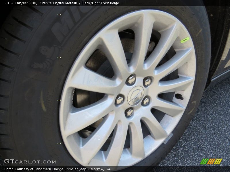 Granite Crystal Metallic / Black/Light Frost Beige 2014 Chrysler 300