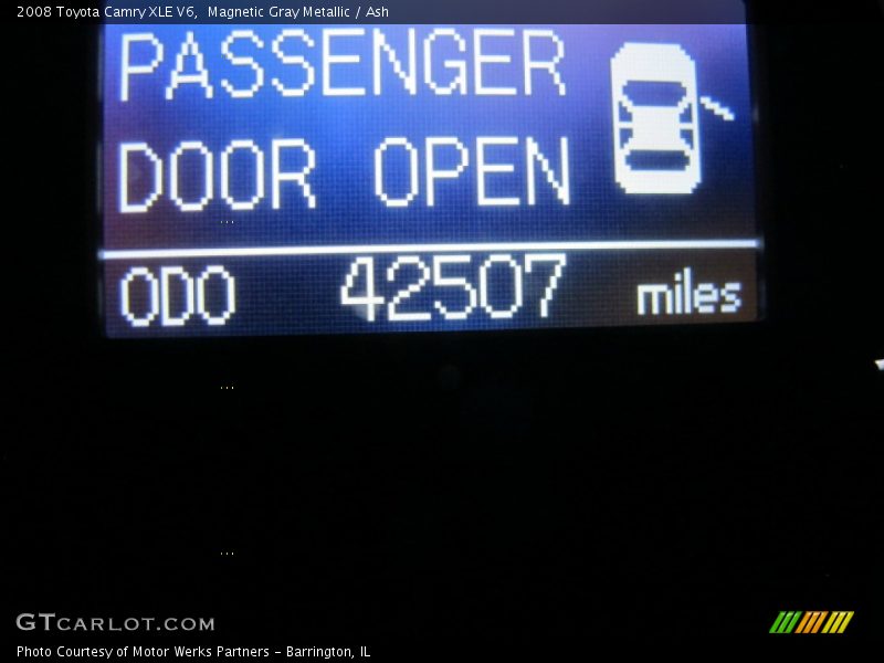 Magnetic Gray Metallic / Ash 2008 Toyota Camry XLE V6