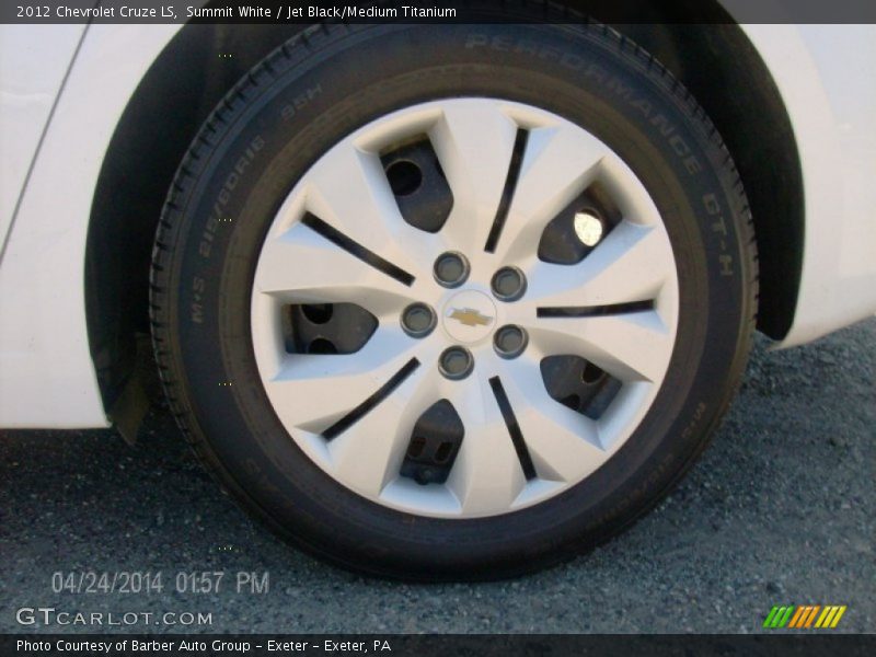 Summit White / Jet Black/Medium Titanium 2012 Chevrolet Cruze LS