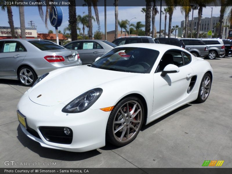 Front 3/4 View of 2014 Cayman S