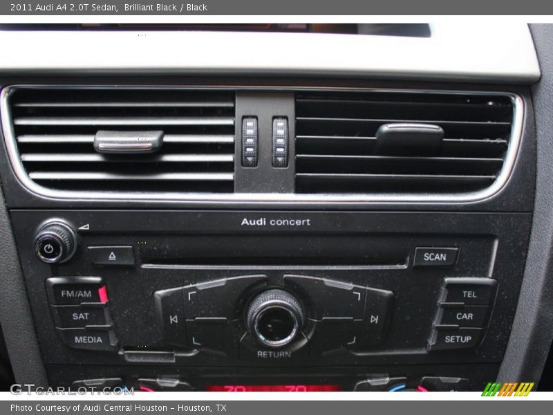 Controls of 2011 A4 2.0T Sedan