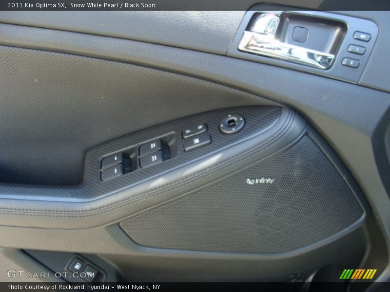 Snow White Pearl / Black Sport 2011 Kia Optima SX