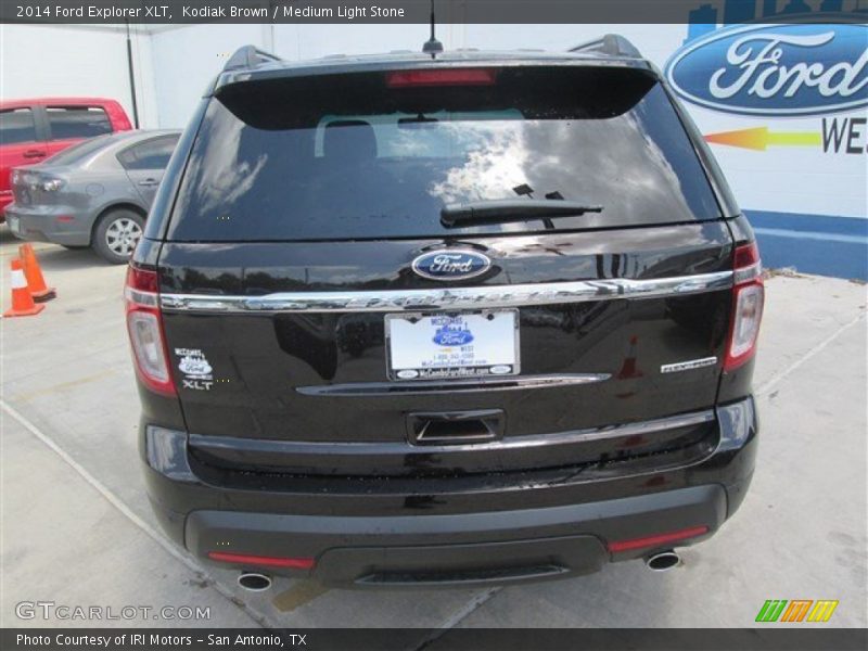 Kodiak Brown / Medium Light Stone 2014 Ford Explorer XLT