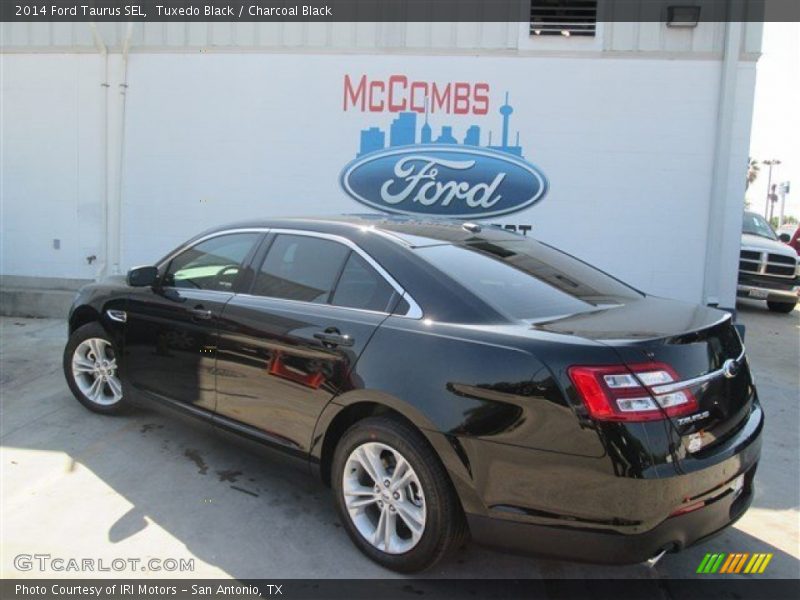Tuxedo Black / Charcoal Black 2014 Ford Taurus SEL