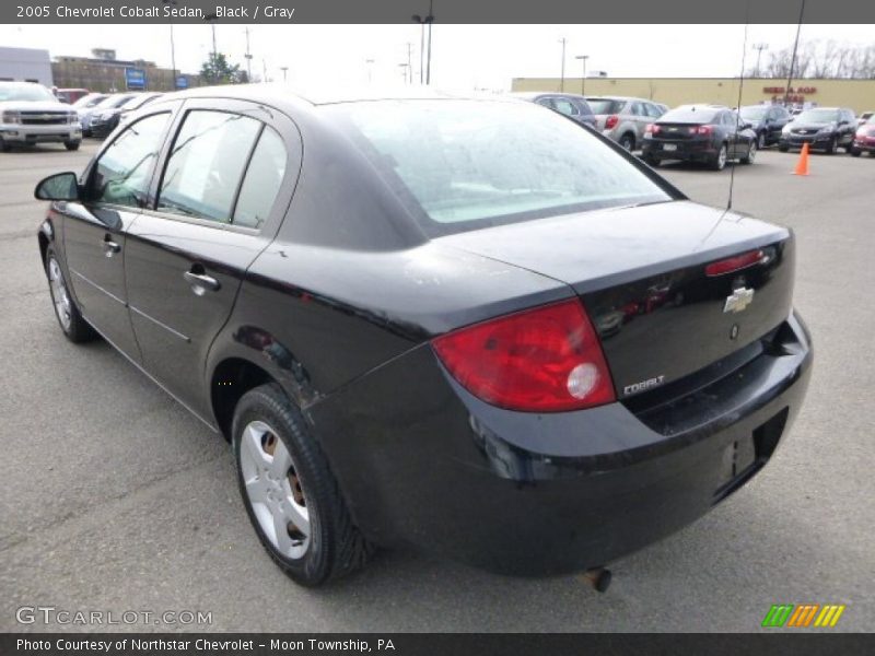 Black / Gray 2005 Chevrolet Cobalt Sedan