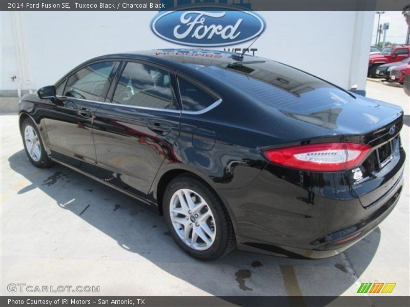 Tuxedo Black / Charcoal Black 2014 Ford Fusion SE