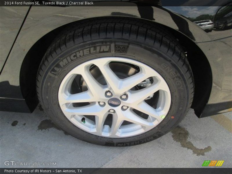 Tuxedo Black / Charcoal Black 2014 Ford Fusion SE