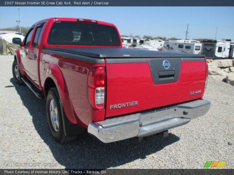 Red Alert / Charcoal 2007 Nissan Frontier SE Crew Cab 4x4