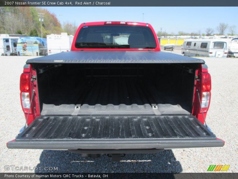 Red Alert / Charcoal 2007 Nissan Frontier SE Crew Cab 4x4