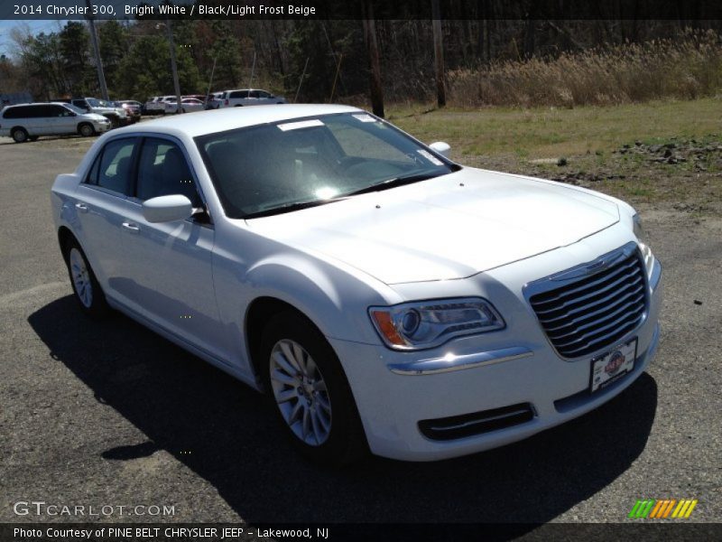 Bright White / Black/Light Frost Beige 2014 Chrysler 300