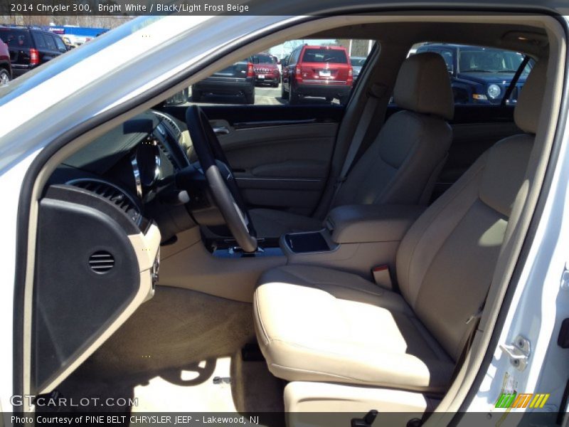 Bright White / Black/Light Frost Beige 2014 Chrysler 300