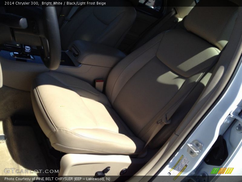 Bright White / Black/Light Frost Beige 2014 Chrysler 300