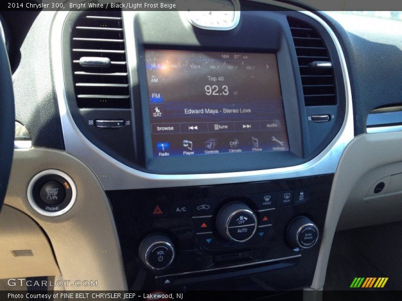 Bright White / Black/Light Frost Beige 2014 Chrysler 300