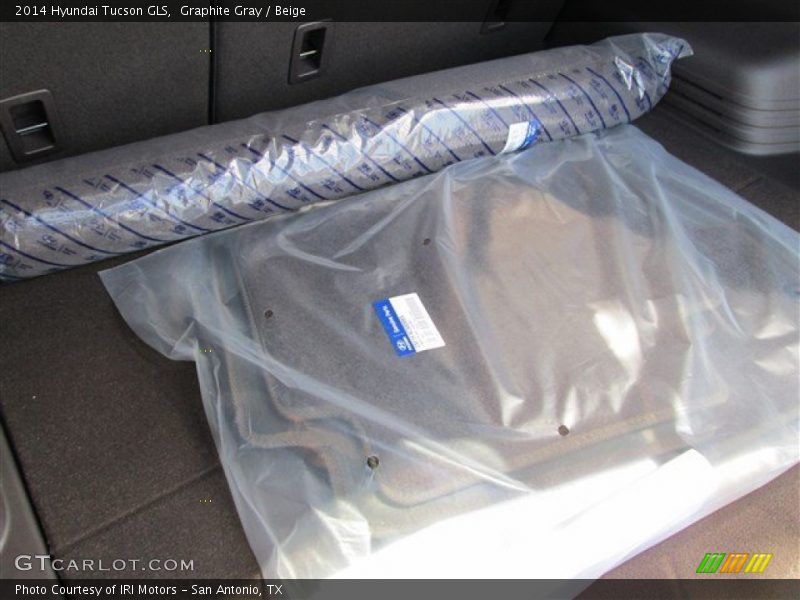 Graphite Gray / Beige 2014 Hyundai Tucson GLS
