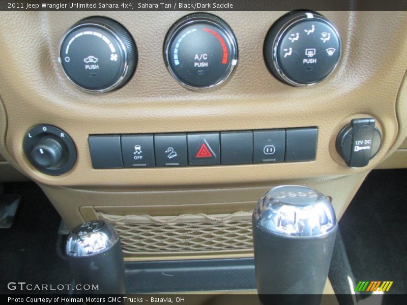 Sahara Tan / Black/Dark Saddle 2011 Jeep Wrangler Unlimited Sahara 4x4