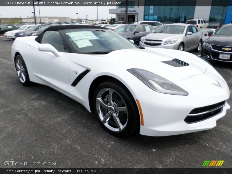 Front 3/4 View of 2014 Corvette Stingray Convertible