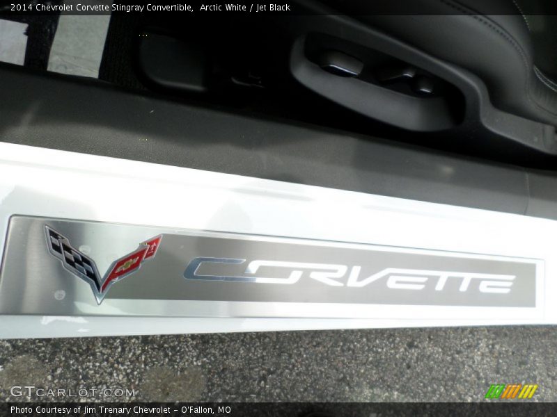  2014 Corvette Stingray Convertible Logo