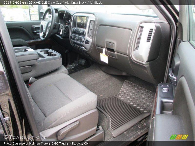 Dashboard of 2015 Sierra 2500HD SLE Crew Cab 4x4