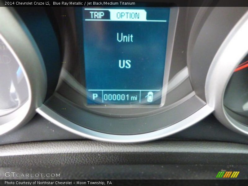Blue Ray Metallic / Jet Black/Medium Titanium 2014 Chevrolet Cruze LS