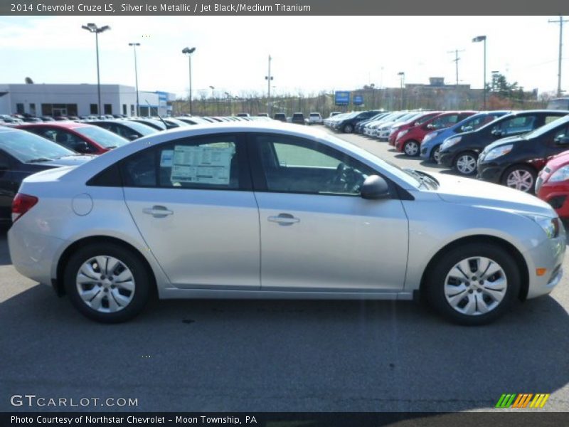 Silver Ice Metallic / Jet Black/Medium Titanium 2014 Chevrolet Cruze LS