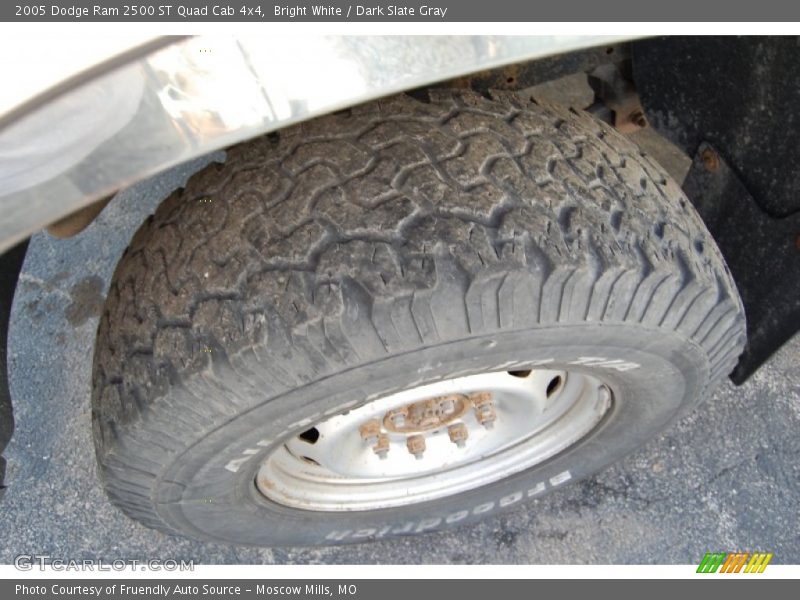 Bright White / Dark Slate Gray 2005 Dodge Ram 2500 ST Quad Cab 4x4