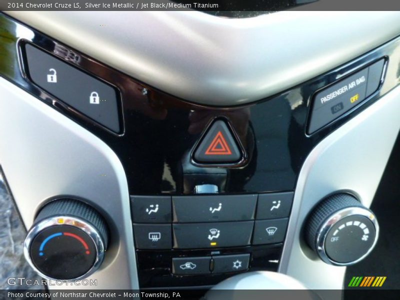 Silver Ice Metallic / Jet Black/Medium Titanium 2014 Chevrolet Cruze LS
