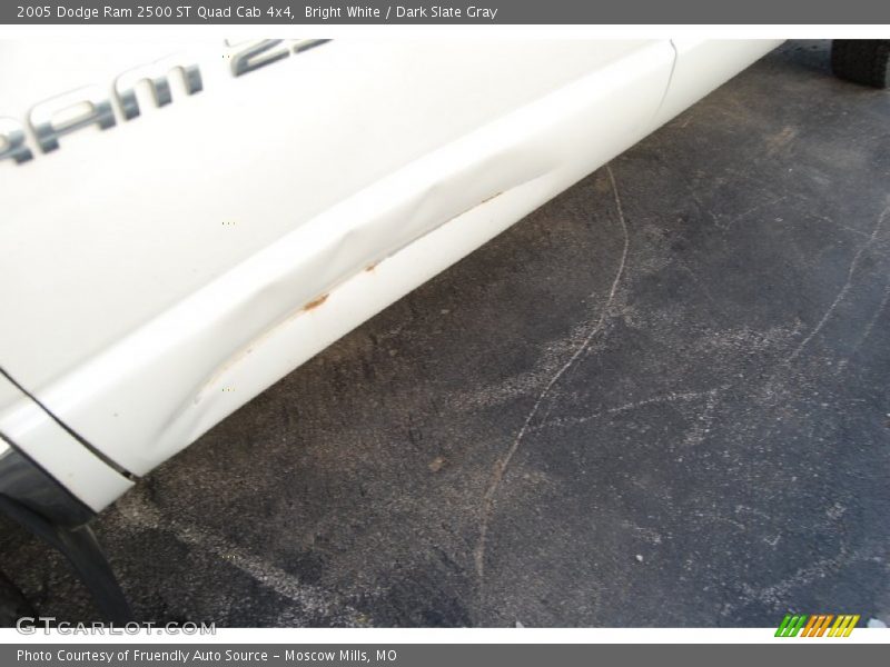 Bright White / Dark Slate Gray 2005 Dodge Ram 2500 ST Quad Cab 4x4