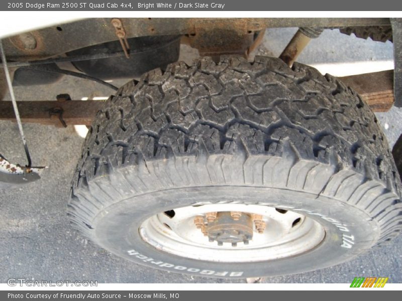 Bright White / Dark Slate Gray 2005 Dodge Ram 2500 ST Quad Cab 4x4