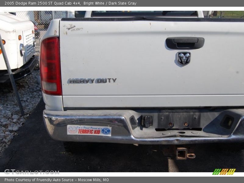 Bright White / Dark Slate Gray 2005 Dodge Ram 2500 ST Quad Cab 4x4