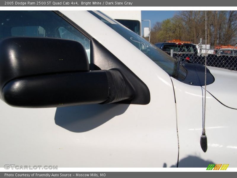 Bright White / Dark Slate Gray 2005 Dodge Ram 2500 ST Quad Cab 4x4