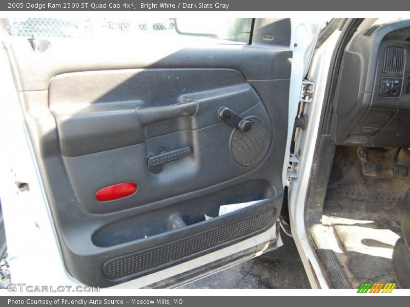 Bright White / Dark Slate Gray 2005 Dodge Ram 2500 ST Quad Cab 4x4