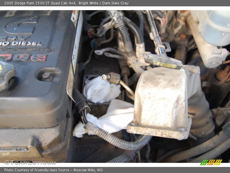 Bright White / Dark Slate Gray 2005 Dodge Ram 2500 ST Quad Cab 4x4