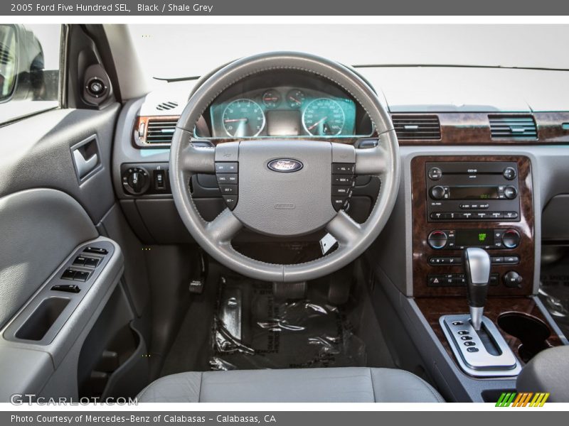 Black / Shale Grey 2005 Ford Five Hundred SEL