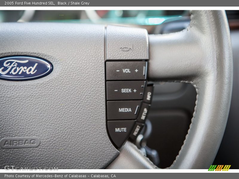 Black / Shale Grey 2005 Ford Five Hundred SEL