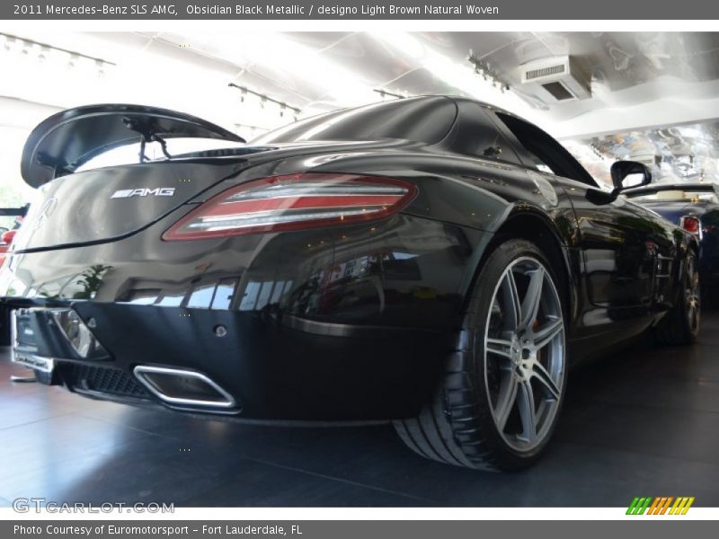 Obsidian Black Metallic / designo Light Brown Natural Woven 2011 Mercedes-Benz SLS AMG