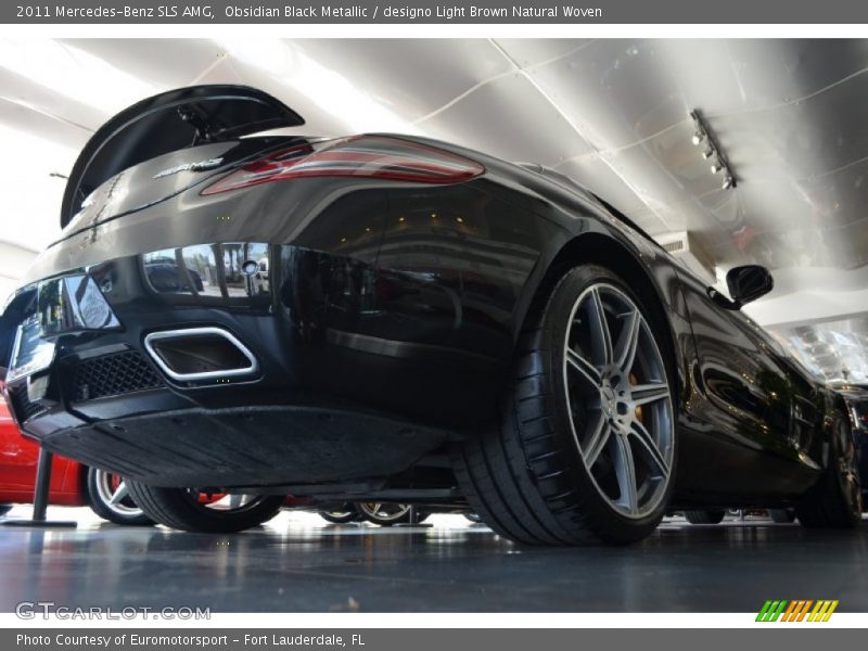 Obsidian Black Metallic / designo Light Brown Natural Woven 2011 Mercedes-Benz SLS AMG