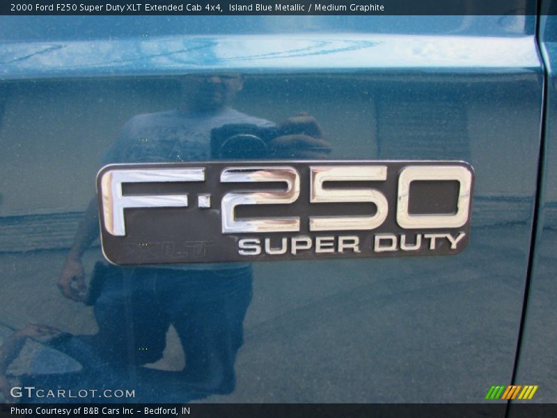 Island Blue Metallic / Medium Graphite 2000 Ford F250 Super Duty XLT Extended Cab 4x4