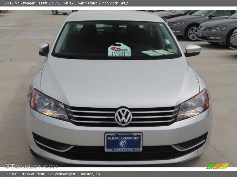 Reflex Silver Metallic / Moonrock Gray 2012 Volkswagen Passat 2.5L S