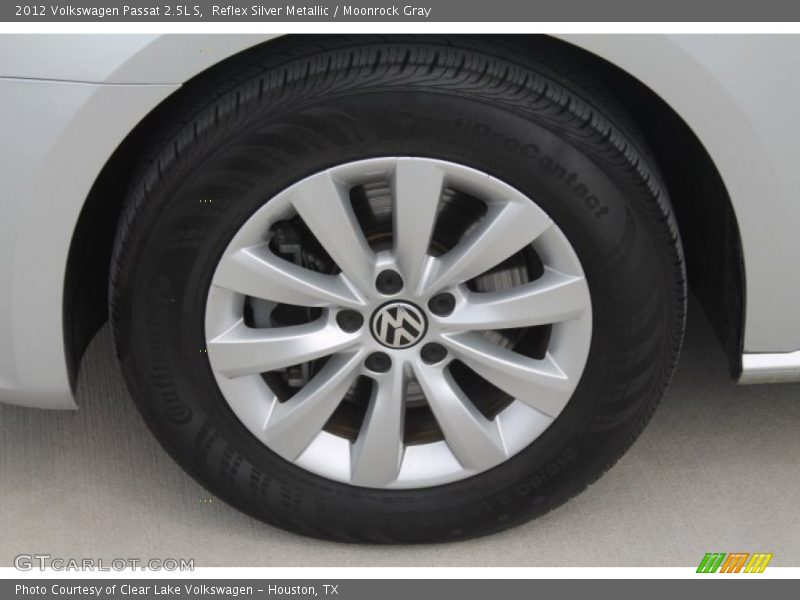 Reflex Silver Metallic / Moonrock Gray 2012 Volkswagen Passat 2.5L S