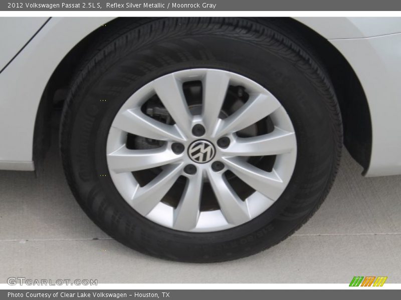 Reflex Silver Metallic / Moonrock Gray 2012 Volkswagen Passat 2.5L S