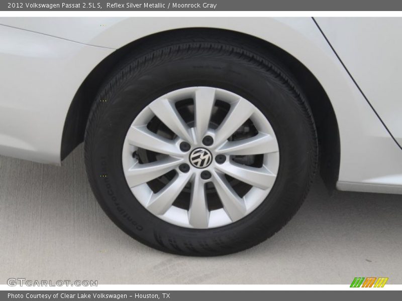 Reflex Silver Metallic / Moonrock Gray 2012 Volkswagen Passat 2.5L S