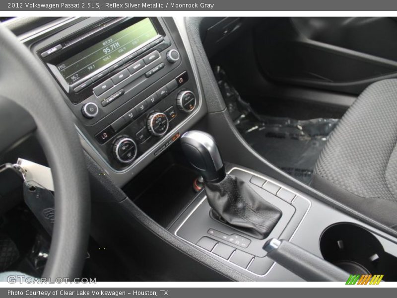 Reflex Silver Metallic / Moonrock Gray 2012 Volkswagen Passat 2.5L S