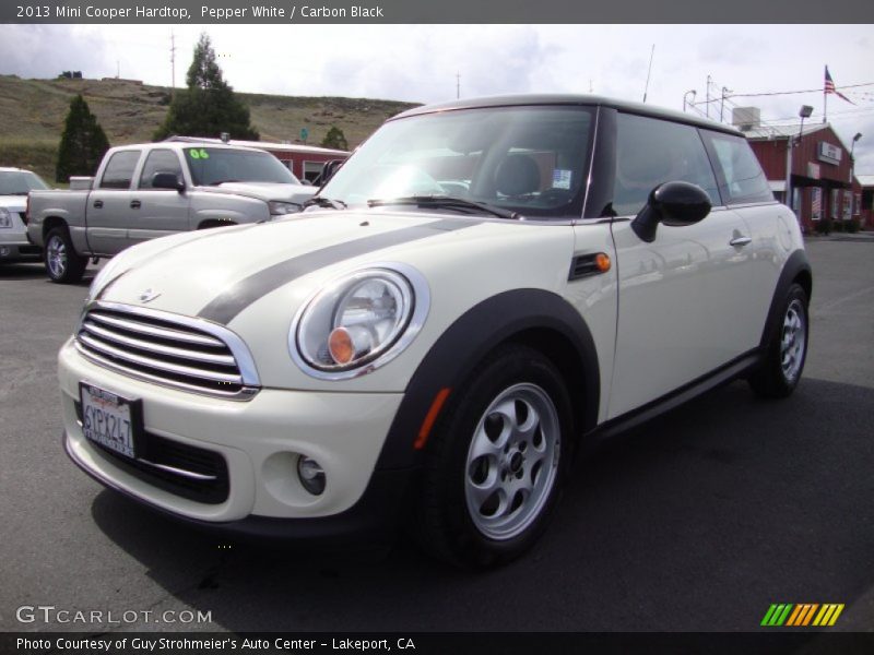 Pepper White / Carbon Black 2013 Mini Cooper Hardtop