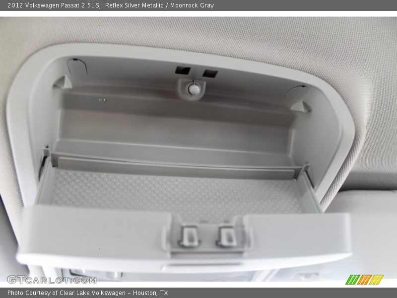 Reflex Silver Metallic / Moonrock Gray 2012 Volkswagen Passat 2.5L S