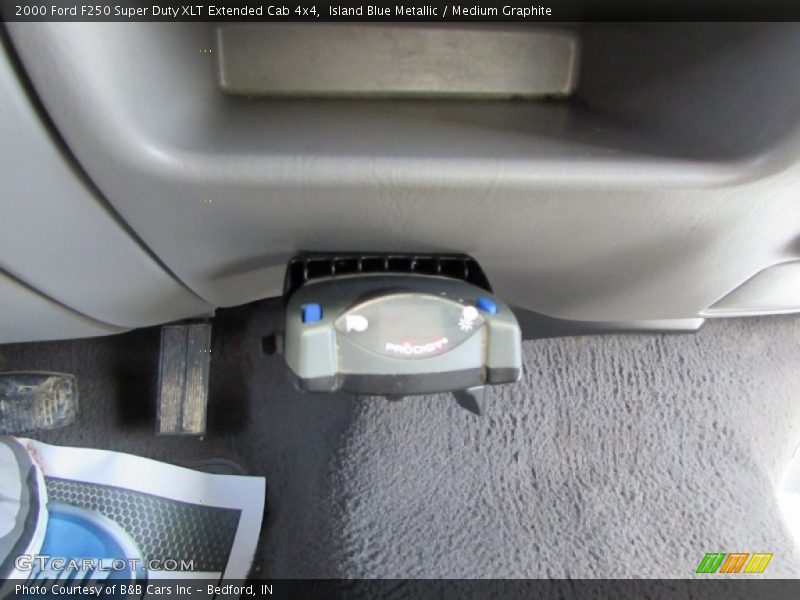 Island Blue Metallic / Medium Graphite 2000 Ford F250 Super Duty XLT Extended Cab 4x4