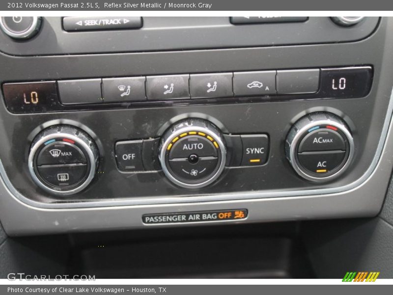 Reflex Silver Metallic / Moonrock Gray 2012 Volkswagen Passat 2.5L S